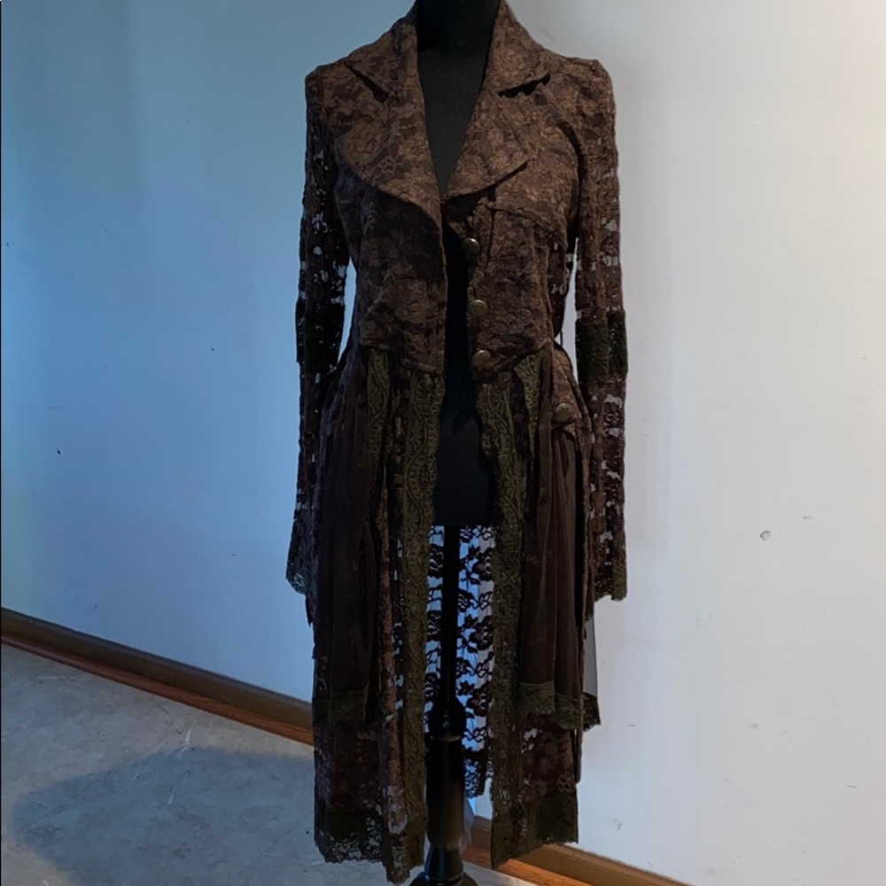 Lace Trench Coat - Picture 5 of 11